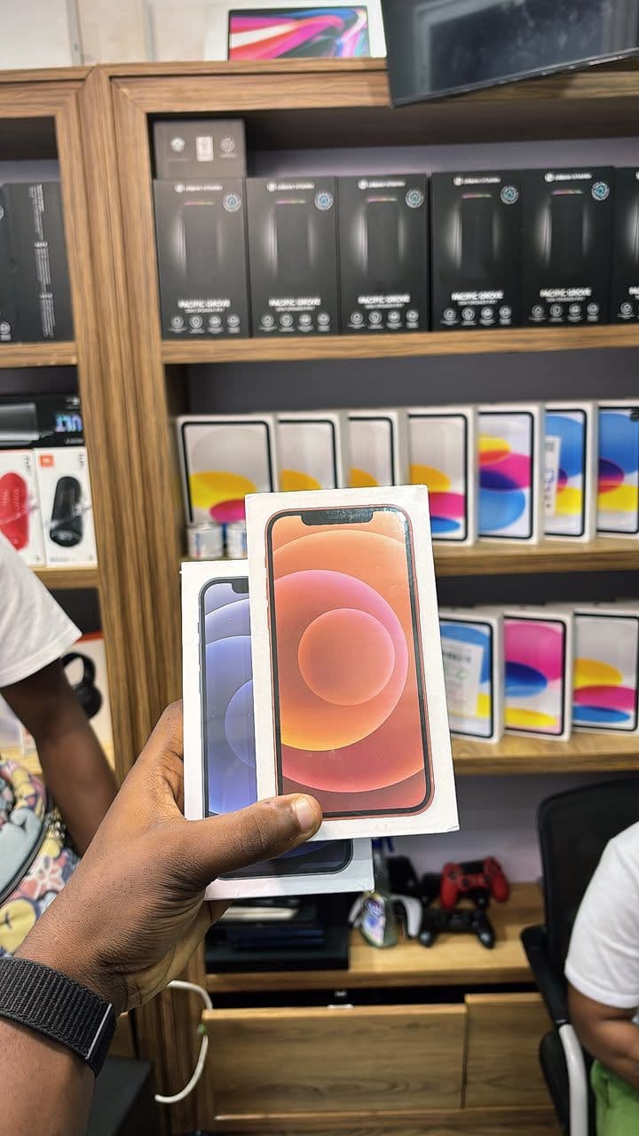 iPhone 12 64GB — Orange