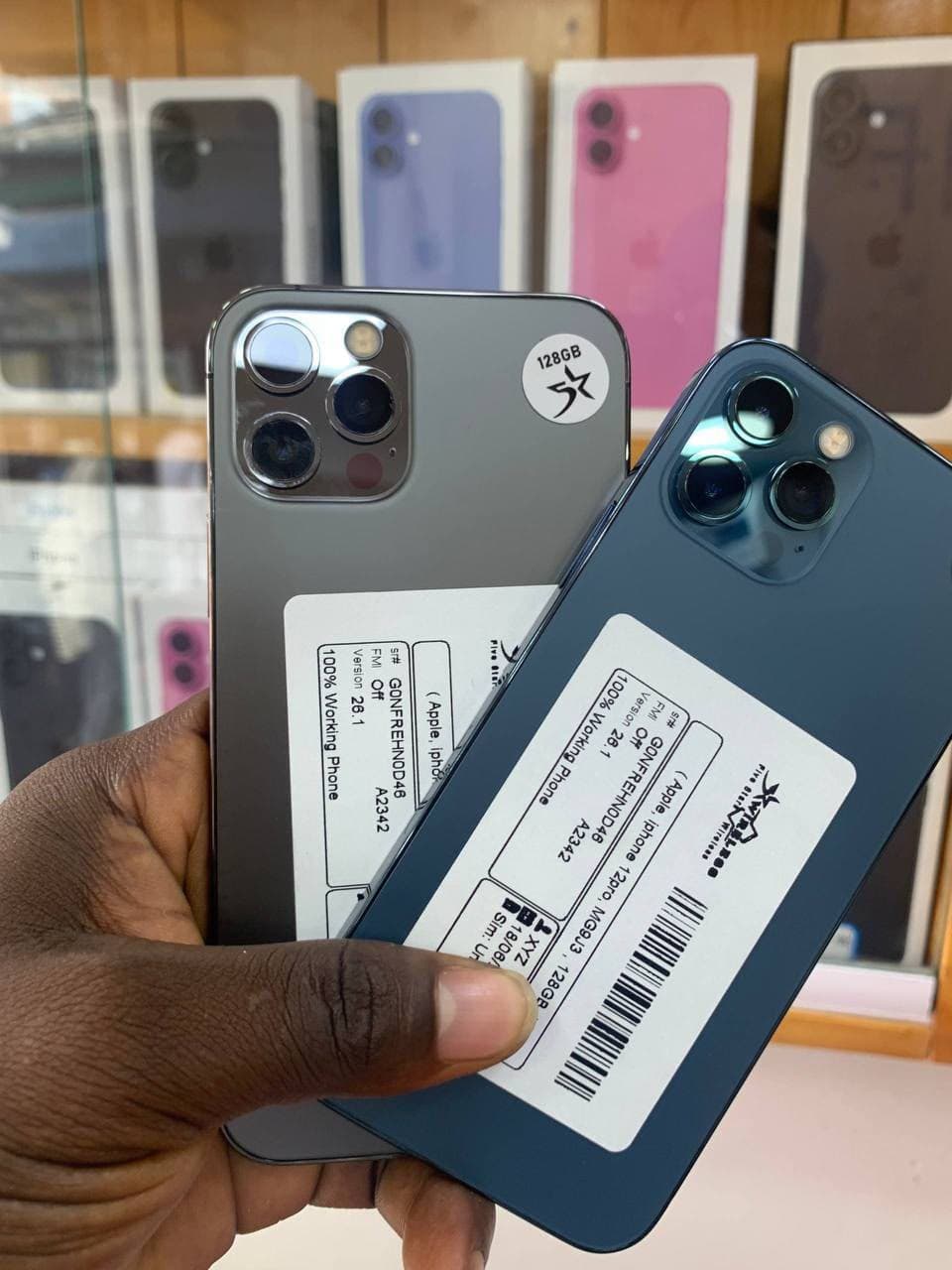 iPhone 16 128GB — Black, Blue